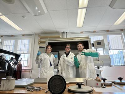 Cleaning the Baine's Group old glovebox